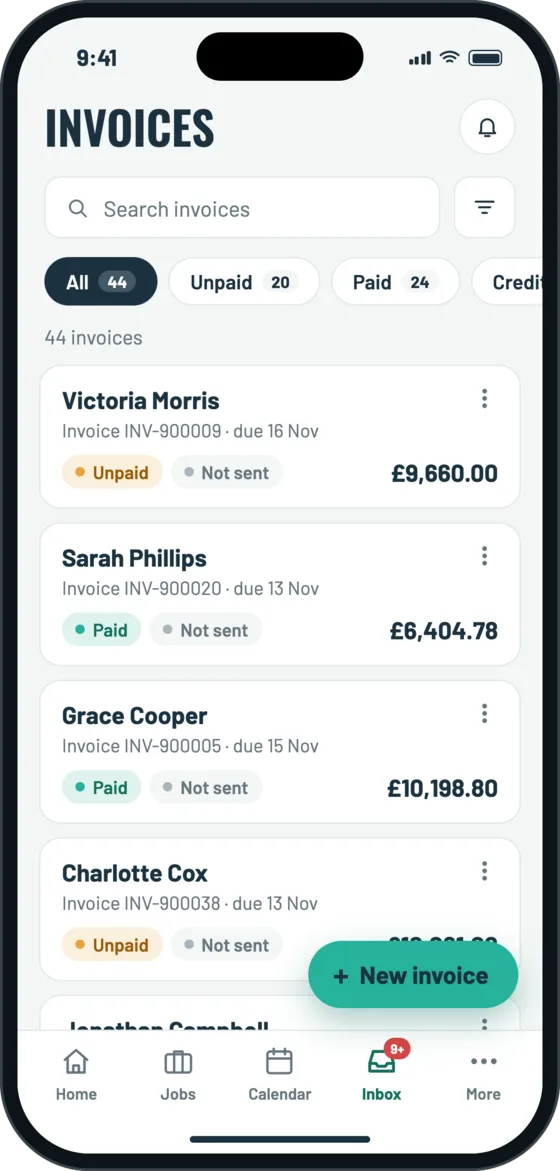 TradeyHub app invoices screen showing paid and unpaid invoices